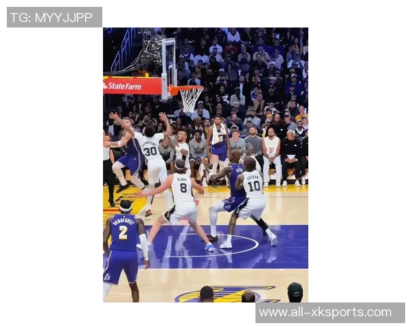 八村塁赛季首扣篮精彩瞬间回顾东契奇之前的勉强扣篮对比分析 八村塁赛季首扣篮精彩瞬间回顾东契奇之前的勉强扣篮对比分析