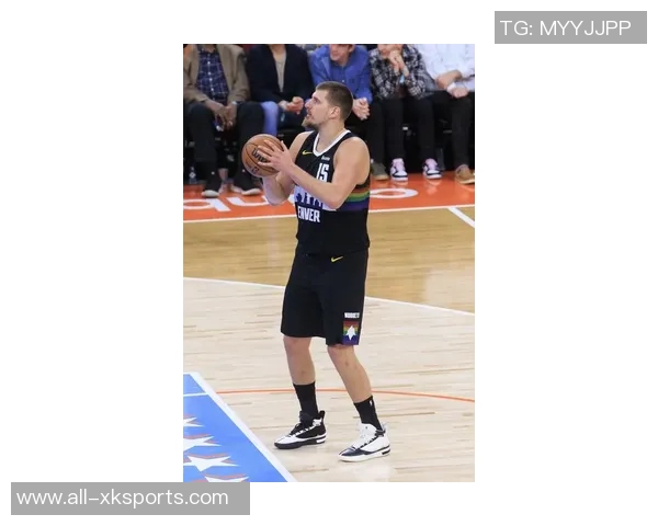 约基奇融合鲨鱼低位魔术师组织与KD投篮技艺逐步迈向历史伟大球员之路 约基奇融合鲨鱼低位魔术师组织与KD投篮技艺逐步迈向历史伟大球员之路