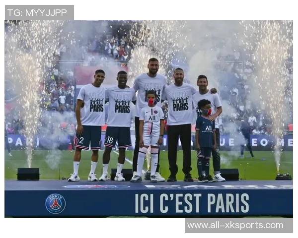 快船全队齐心参与社区活动与球迷亲密互动展现团队精神