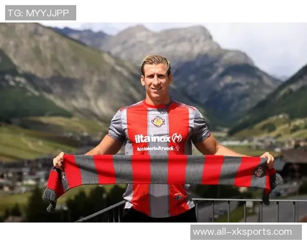 罗马客场挑战克雷莫内塞首发阵容揭晓苏莱巴尔丹奇科内领衔出战 罗马客场挑战克雷莫内塞首发阵容揭晓苏莱巴尔丹奇科内领衔出战