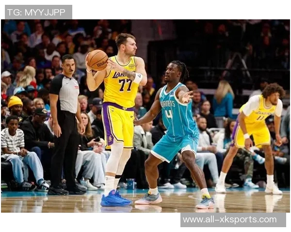 雷迪克关注东契奇与八村塁伤情文森特周五将重新评估恢复情况